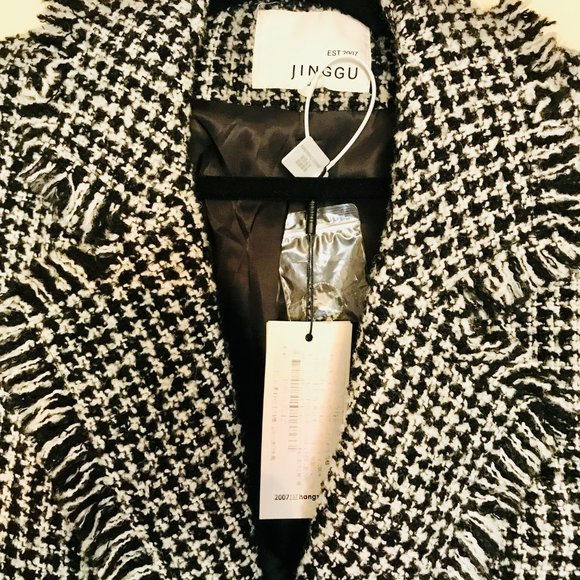 Jinggu Houndstooth Black and White Tweed Blazer Size L, NWT - Picture 5 of 5